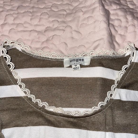 Gray & White Stripe Long Sleeve Shirt Size M - Picture 4 of 4